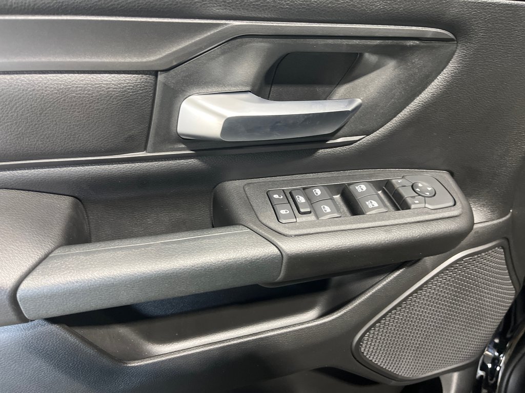 2026 Ram 1500 WARLOCK in Grand-Sault and Edmunston, New Brunswick - 12 - w1024h768px