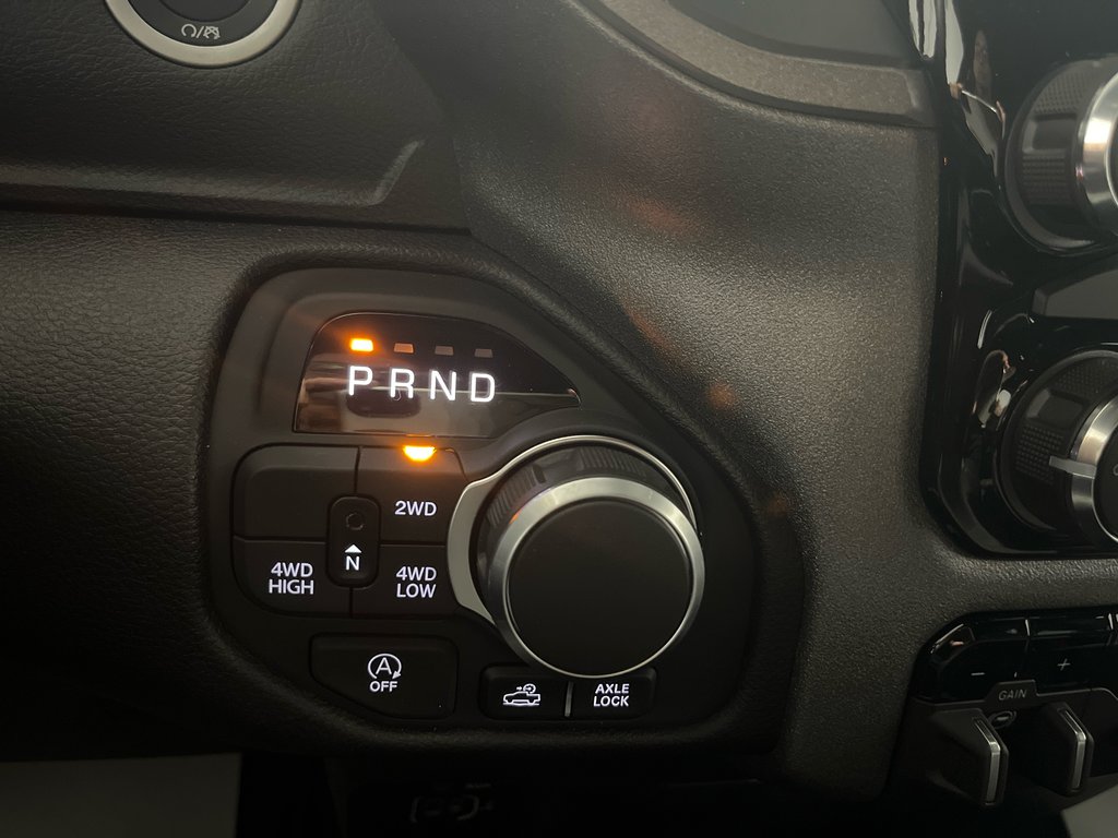 2026 Ram 1500 WARLOCK in Grand-Sault and Edmunston, New Brunswick - 16 - w1024h768px