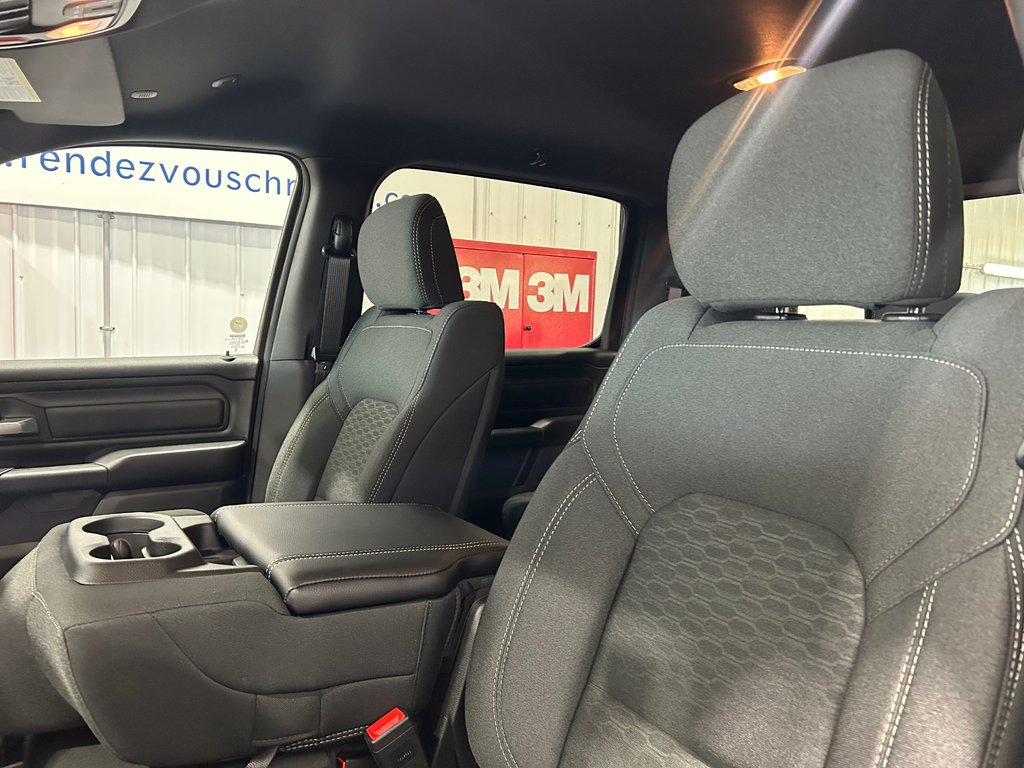 2026 Ram 1500 WARLOCK in Grand-Sault and Edmunston, New Brunswick - 9 - w1024h768px