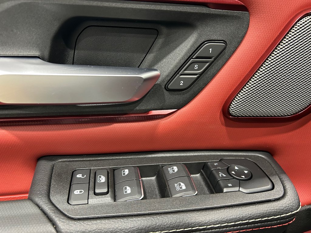 Ram 1500 REBEL 2026 à Grand-Sault et Edmunston, Nouveau-Brunswick - 10 - w1024h768px