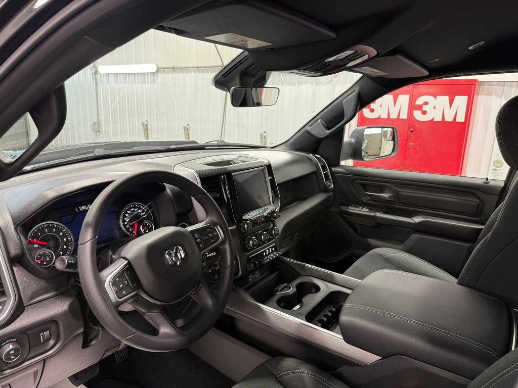 Ram 1500 EXPRESS 2026 à Grand-Sault et Edmunston, Nouveau-Brunswick - 7 - w1024h768px