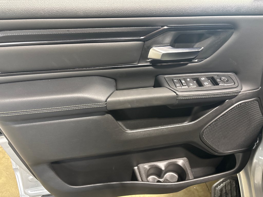 Ram 1500 SPORT 2026 à Grand-Sault et Edmunston, Nouveau-Brunswick - 10 - w1024h768px