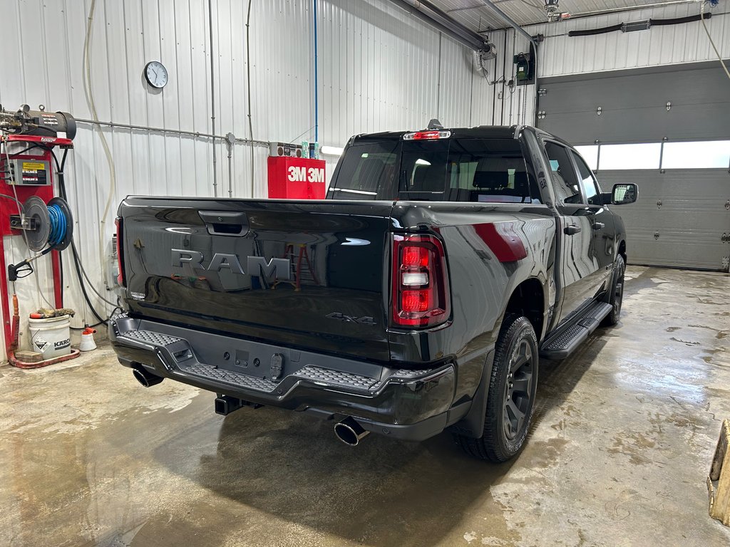 2026 Ram 1500 EXPRESS in Grand-Sault and Edmunston, New Brunswick - 4 - w1024h768px