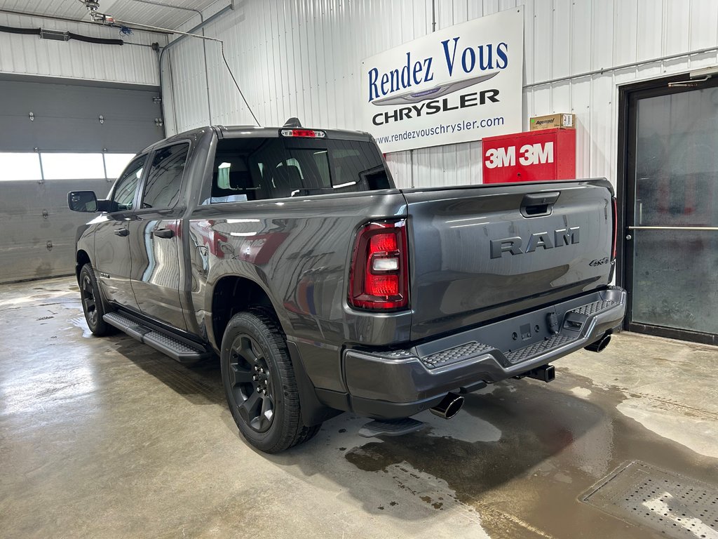 2027 Ram 1500 EXPRESS in Grand-Sault and Edmunston, New Brunswick - 6 - w1024h768px