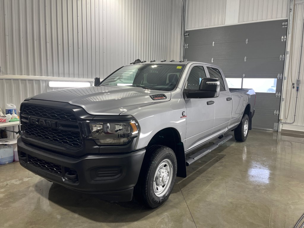 Ram 2500 TRADESMAN 2024 à Grand-Sault et Edmunston, Nouveau-Brunswick - 1 - w1024h768px