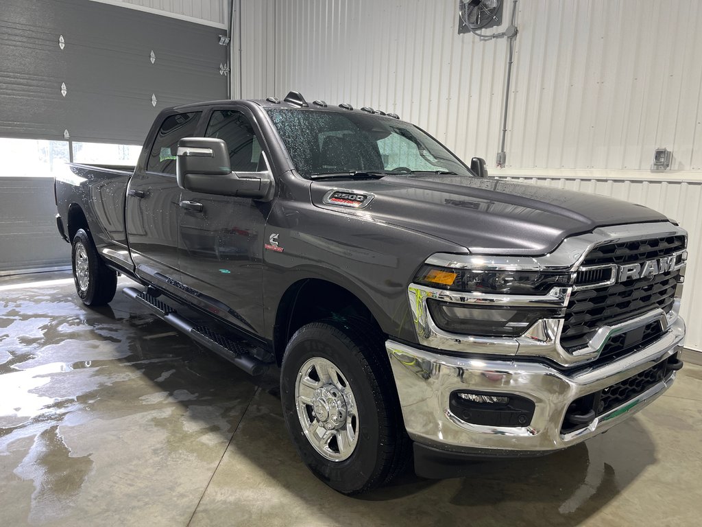 Ram 2500 TRADESMAN 2025 à Grand-Sault et Edmunston, Nouveau-Brunswick - 3 - w1024h768px