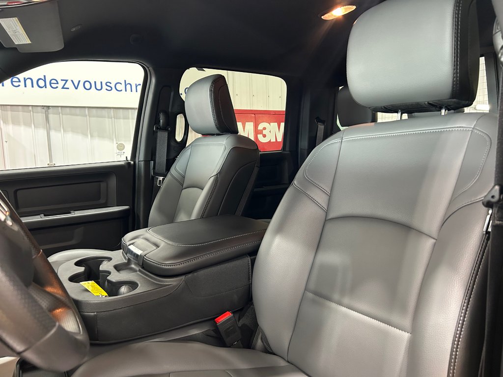 2025 Ram 2500 TRADESMAN in Grand-Sault and Edmunston, New Brunswick - 10 - w1024h768px