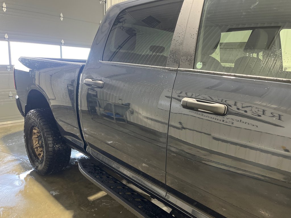 2026 Ram 2500 BIG HORN in Grand-Sault and Edmunston, New Brunswick - 4 - w1024h768px