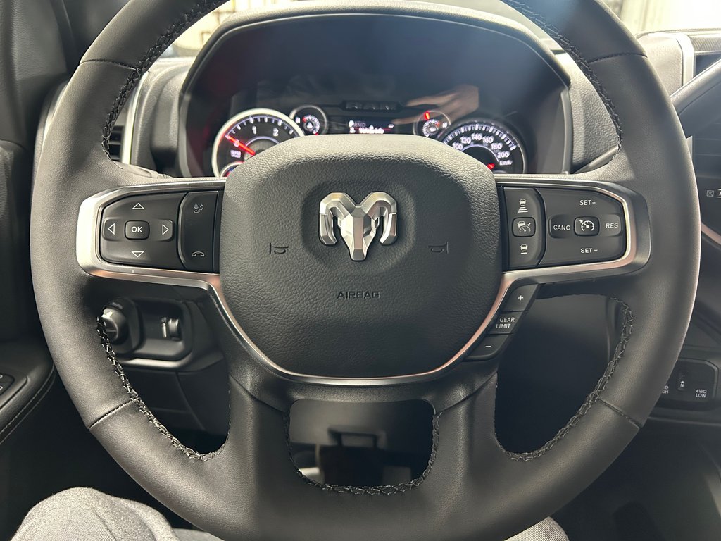 2026 Ram 2500 BIG HORN in Grand-Sault and Edmunston, New Brunswick - 10 - w1024h768px