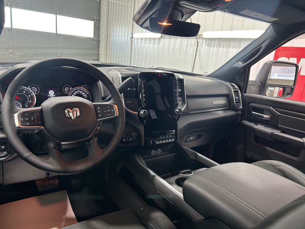 2026 Ram 2500 BIG HORN in Grand-Sault and Edmunston, New Brunswick - 7 - w1024h768px