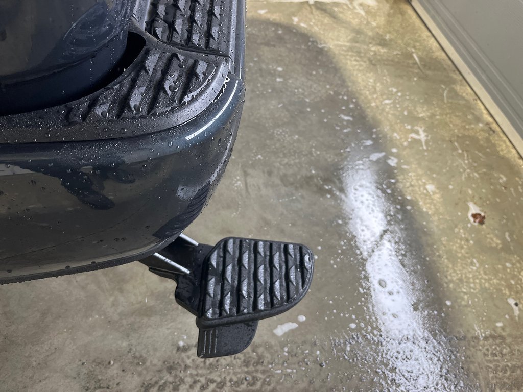 2026 Ram 2500 BLACK EXPRESS in Grand-Sault and Edmunston, New Brunswick - 10 - w1024h768px