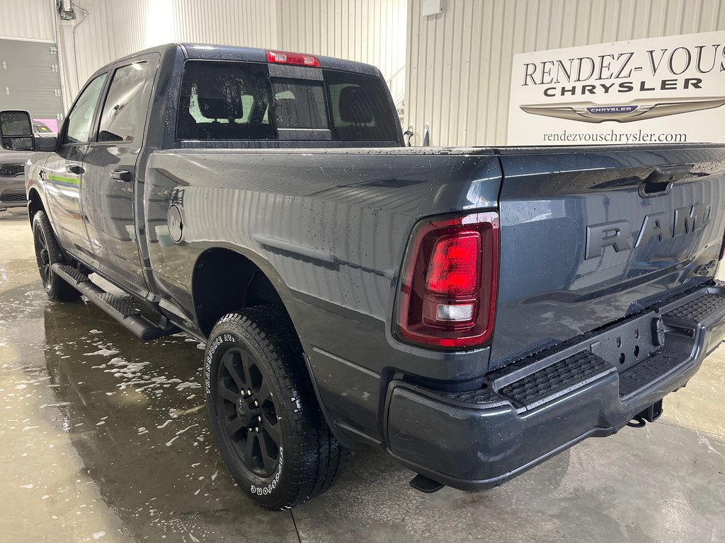 2026 Ram 2500 BLACK EXPRESS in Grand-Sault and Edmunston, New Brunswick - 6 - w1024h768px