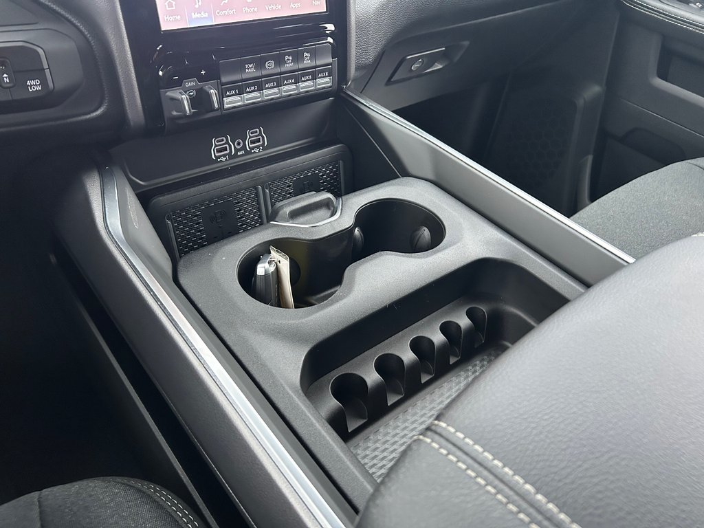 Ram 2500 BIG HORN 2026 à Grand-Sault et Edmunston, Nouveau-Brunswick - 13 - w1024h768px