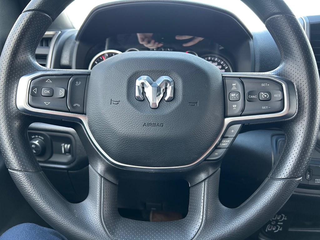 2026 Ram 2500 BLACK EXPRESS in Grand-Sault and Edmunston, New Brunswick - 10 - w1024h768px