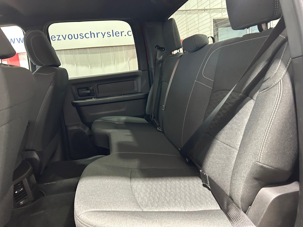 2026 Ram 2500 BLACK EXPRESS in Grand-Sault and Edmunston, New Brunswick - 8 - w1024h768px