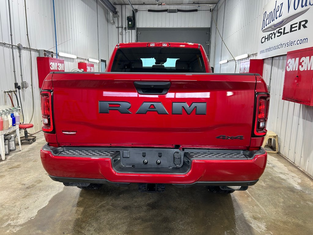 2026 Ram 2500 BLACK EXPRESS in Grand-Sault and Edmunston, New Brunswick - 5 - w1024h768px