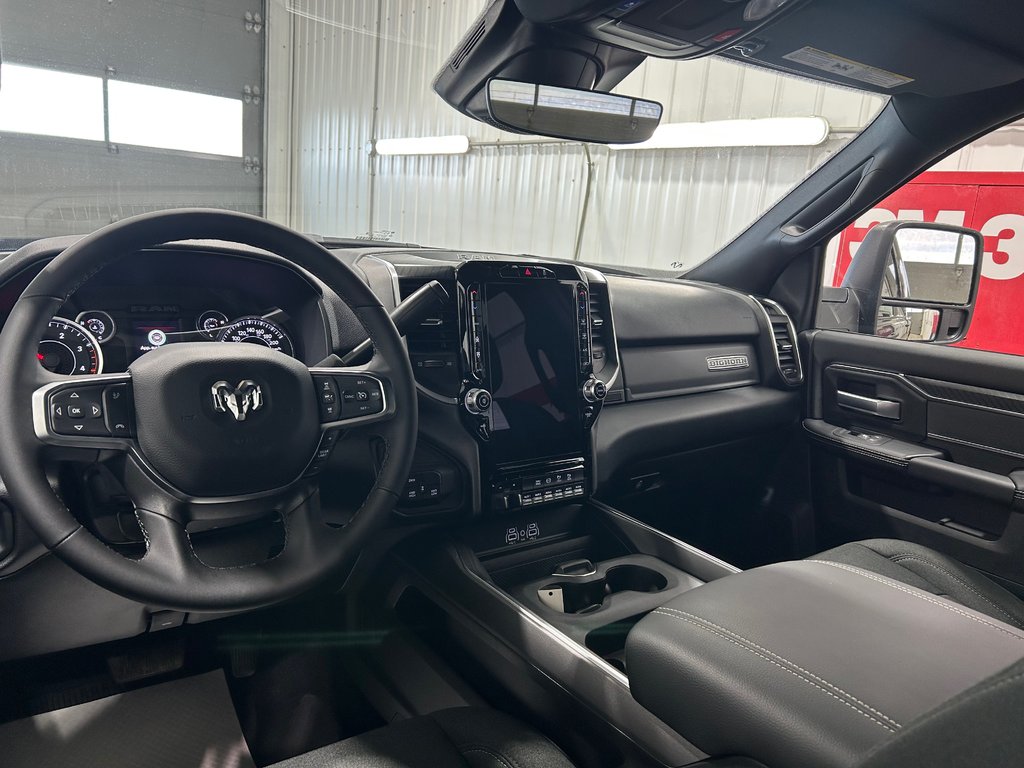 2026 Ram 2500 BIG HORN in Grand-Sault and Edmunston, New Brunswick - 7 - w1024h768px
