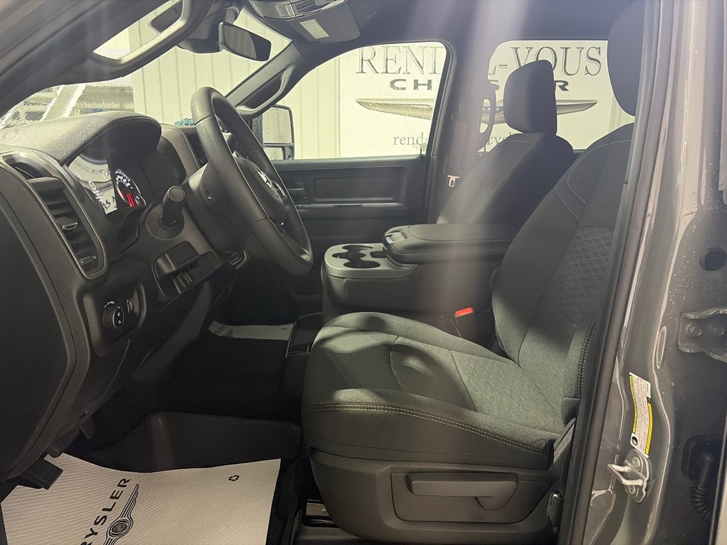 2026 Ram 2500 WARLOCK in Grand-Sault and Edmunston, New Brunswick - 13 - w1024h768px