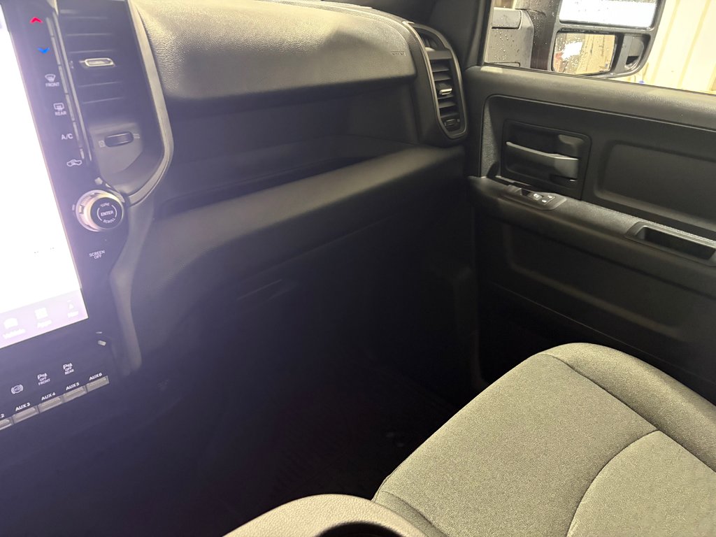 2026 Ram 2500 WARLOCK in Grand-Sault and Edmunston, New Brunswick - 17 - w1024h768px
