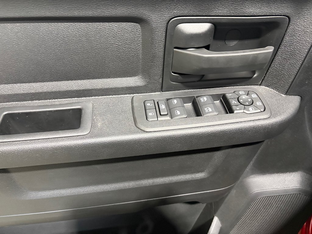 2026 Ram 2500 WARLOCK in Grand-Sault and Edmunston, New Brunswick - 11 - w1024h768px