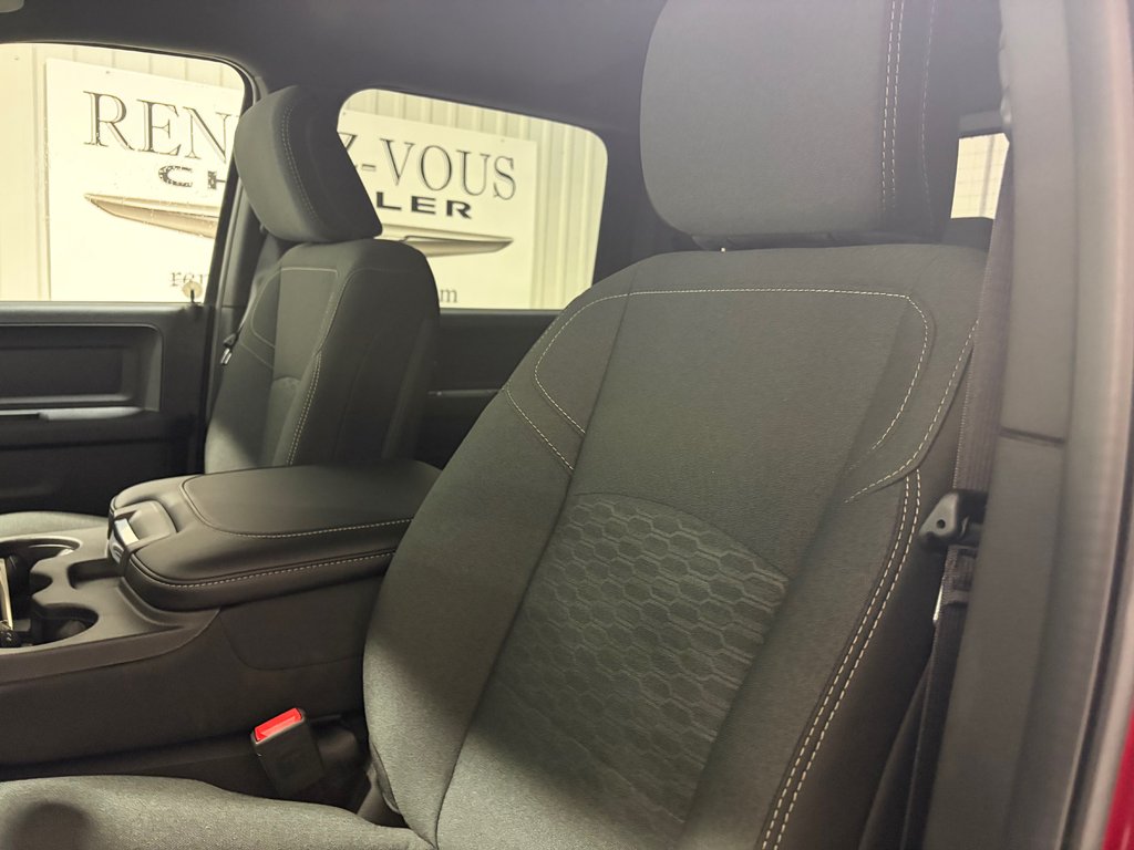 2026 Ram 2500 WARLOCK in Grand-Sault and Edmunston, New Brunswick - 13 - w1024h768px