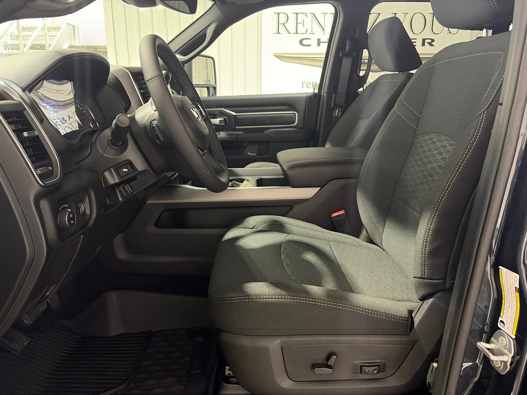 2026 Ram 2500 BIG HORN in Grand-Sault and Edmunston, New Brunswick - 14 - w1024h768px