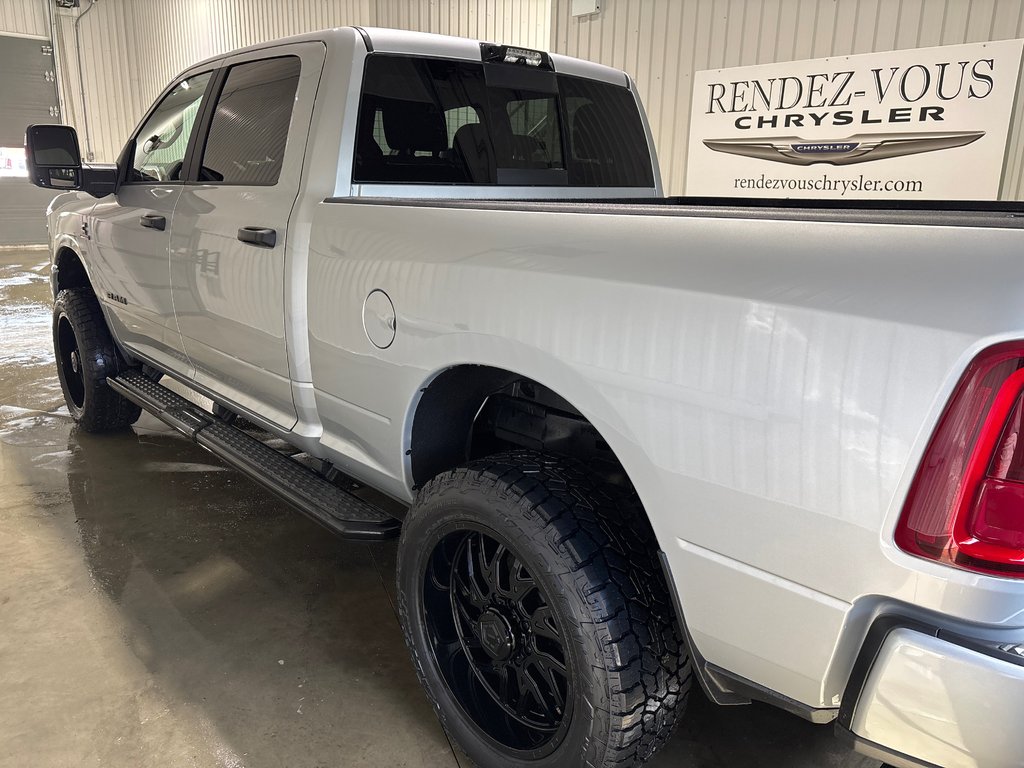 2026 Ram 2500 BIG HORN in Grand-Sault and Edmunston, New Brunswick - 6 - w1024h768px