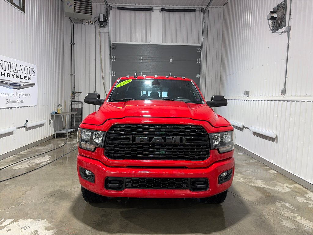 2022 Ram 3500 BIG HORN/LONE STAR Big Horn in Grand-Sault and Edmunston, New Brunswick - 2 - w1024h768px