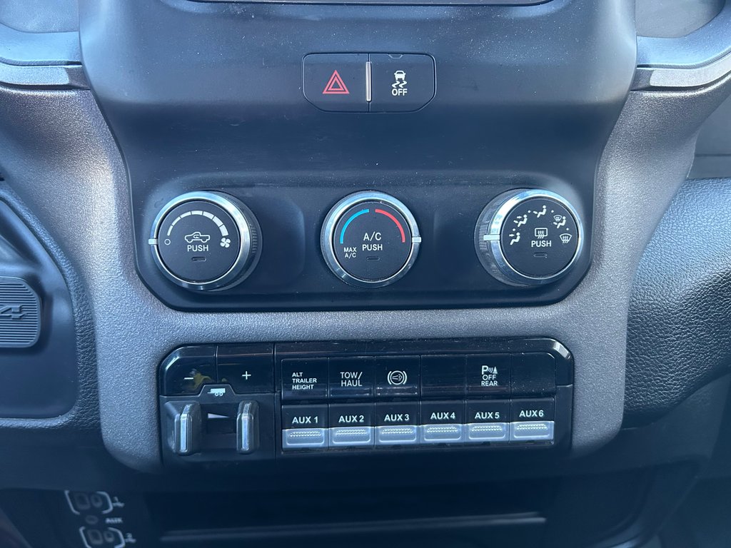 2019 Ram 3500 Tradesman in Grand-Sault and Edmunston, New Brunswick - 12 - w1024h768px