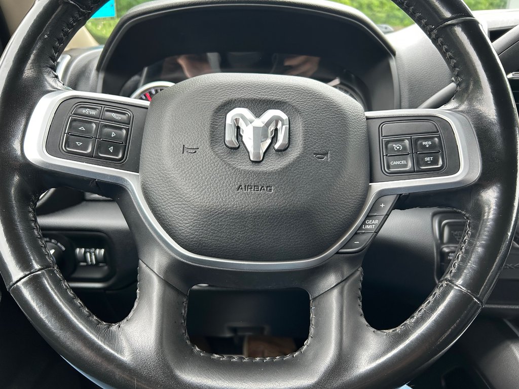 2020 Ram 3500 BIG HORN in Grand-Sault and Edmunston, New Brunswick - 12 - w1024h768px