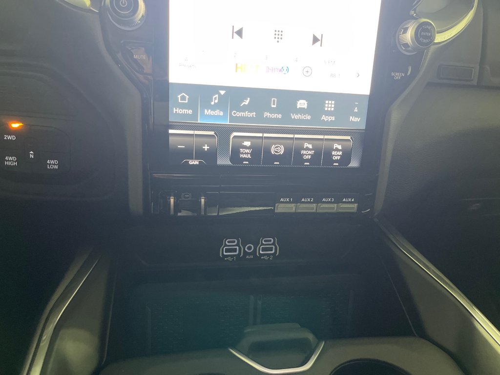 2026 Ram 3500 LARAMIE in Grand-Sault and Edmunston, New Brunswick - 15 - w1024h768px