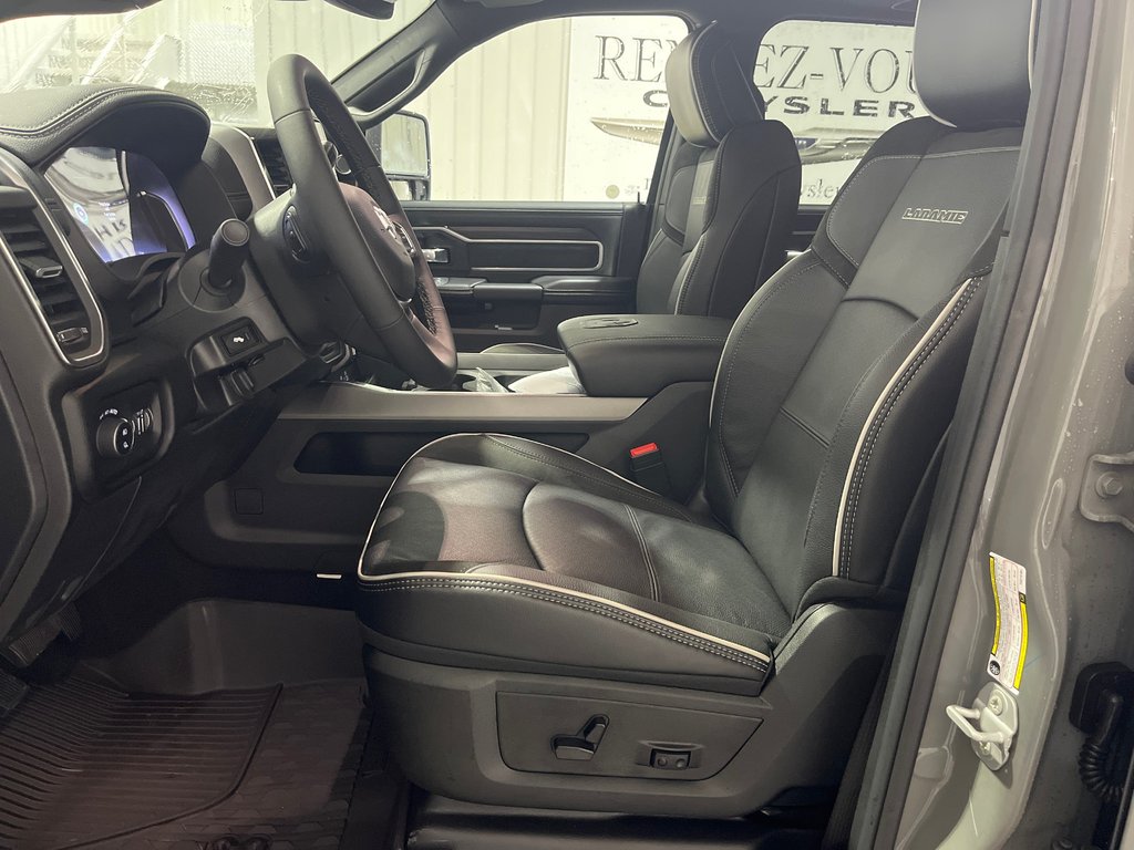 2026 Ram 3500 LARAMIE in Grand-Sault and Edmunston, New Brunswick - 10 - w1024h768px