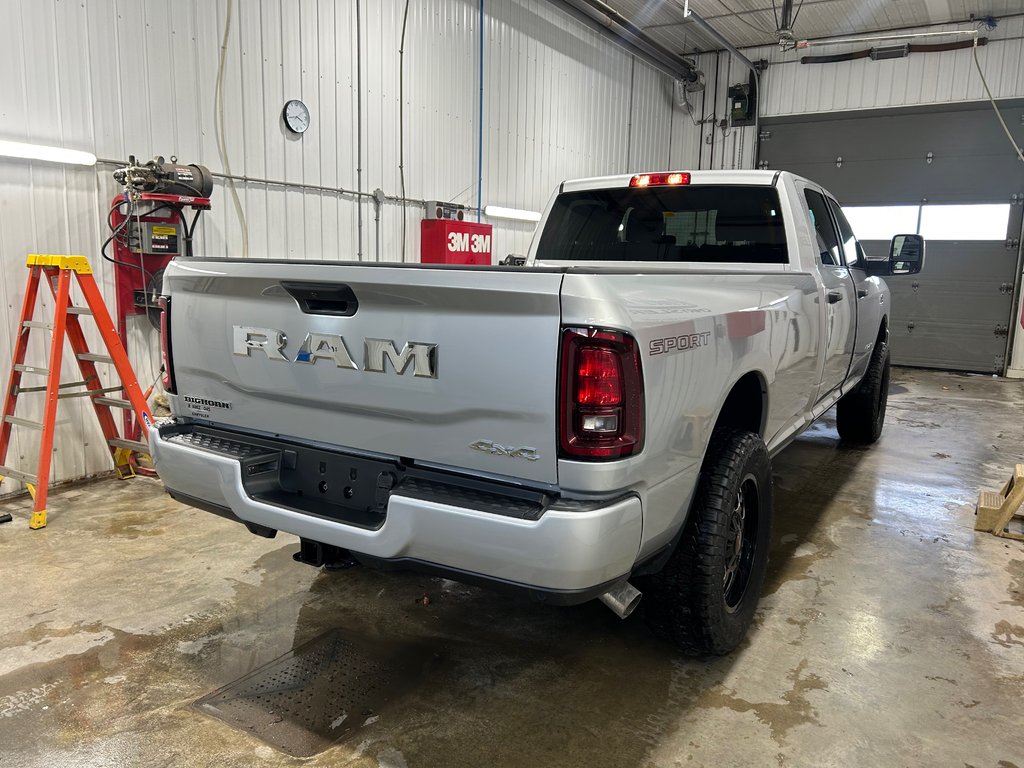 2026 Ram 3500 BIG HORN in Grand-Sault and Edmunston, New Brunswick - 4 - w1024h768px