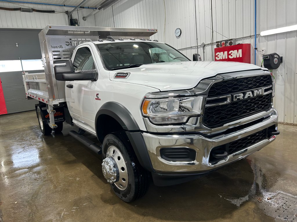 2024 Ram 4500 TRADESMAN in Grand-Sault and Edmunston, New Brunswick - 3 - w1024h768px