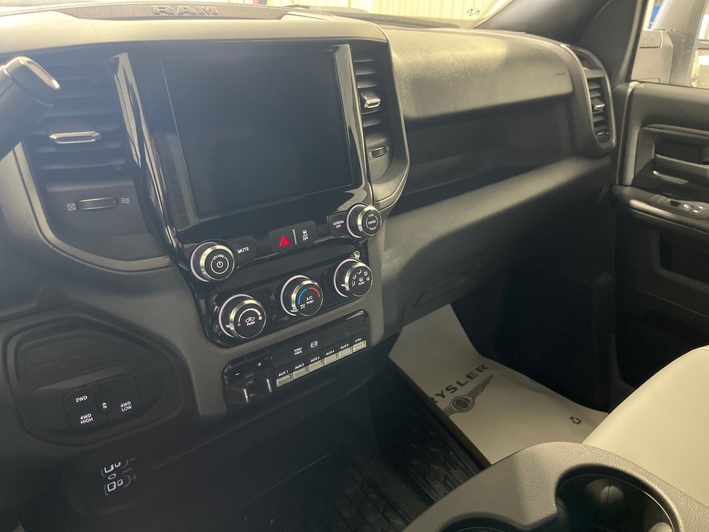 2026 Ram 5500 TRADESMAN in Grand-Sault and Edmunston, New Brunswick - 11 - w1024h768px