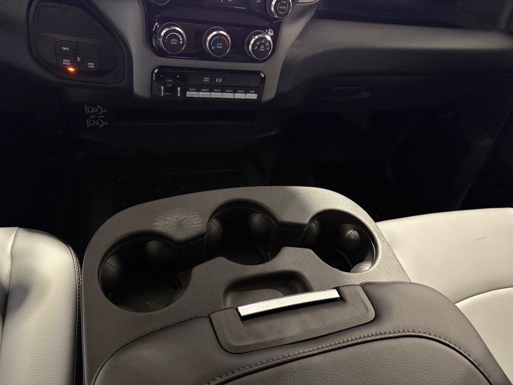 2026 Ram 5500 TRADESMAN in Grand-Sault and Edmunston, New Brunswick - 13 - w1024h768px