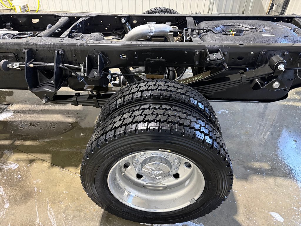 2026 Ram 5500 TRADESMAN in Grand-Sault and Edmunston, New Brunswick - 7 - w1024h768px