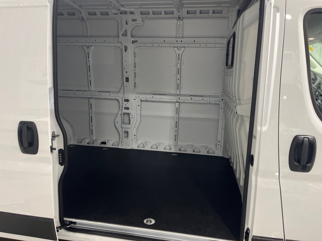 2026 Ram Promaster Cargo Van 3500 TRADESMAN W/ PASS SEAT in Grand-Sault and Edmunston, New Brunswick - 18 - w1024h768px