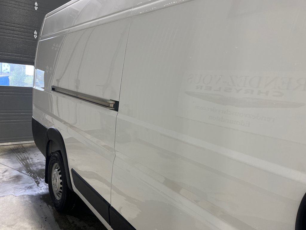 2026 Ram Promaster Cargo Van 3500 TRADESMAN W/ PASS SEAT in Grand-Sault and Edmunston, New Brunswick - 5 - w1024h768px