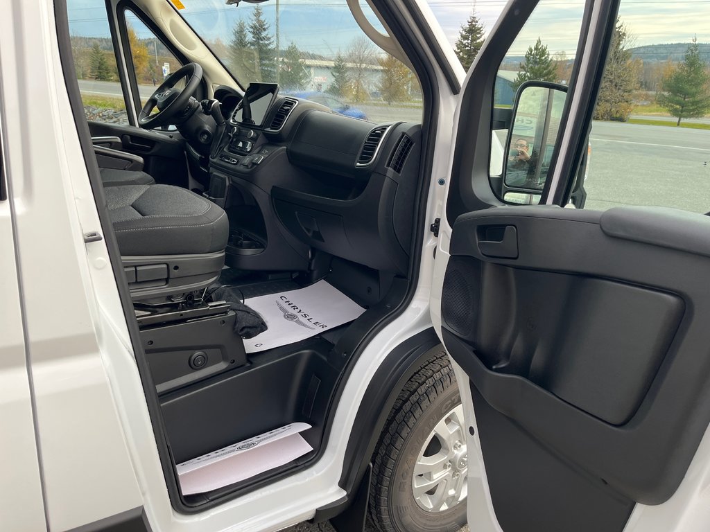 2025 Ram PROMASTER CARGO VAN 2500 SLT+ in Grand-Sault and Edmunston, New Brunswick - 13 - w1024h768px