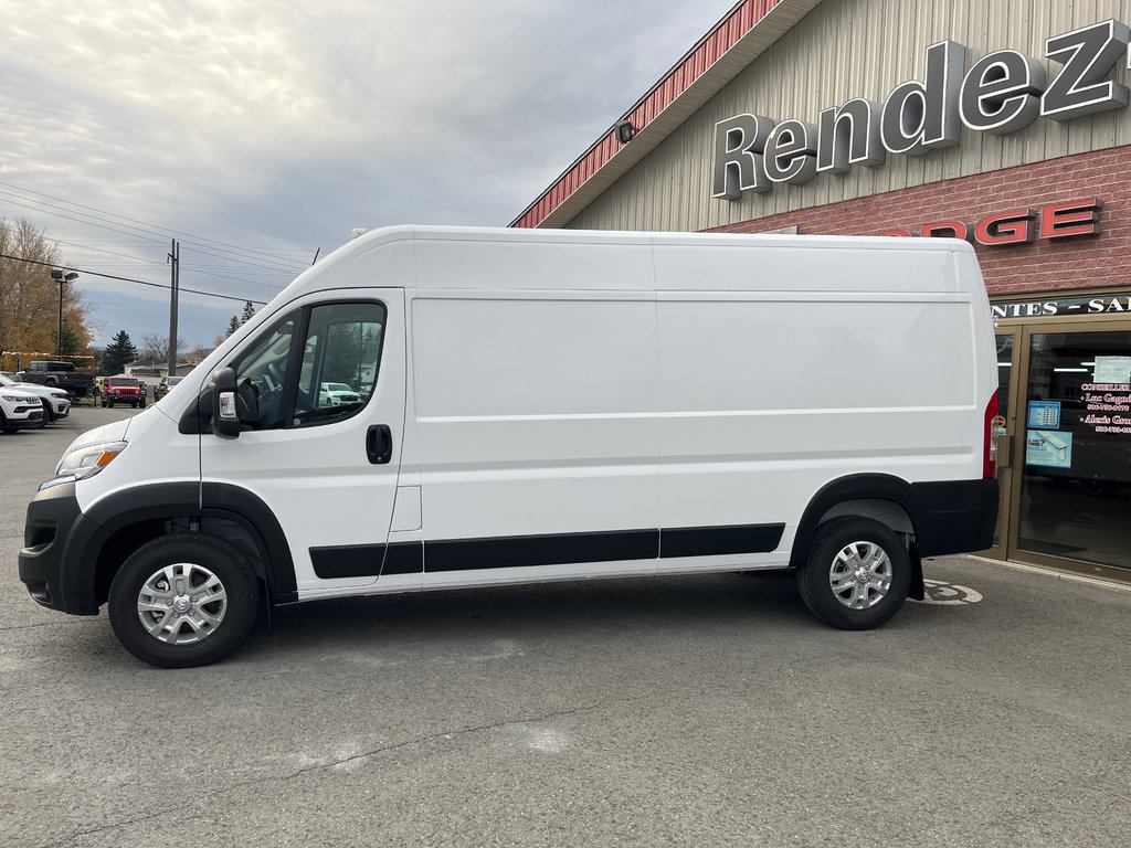 2025 Ram PROMASTER CARGO VAN 2500 SLT+ in Grand-Sault and Edmunston, New Brunswick - 8 - w1024h768px