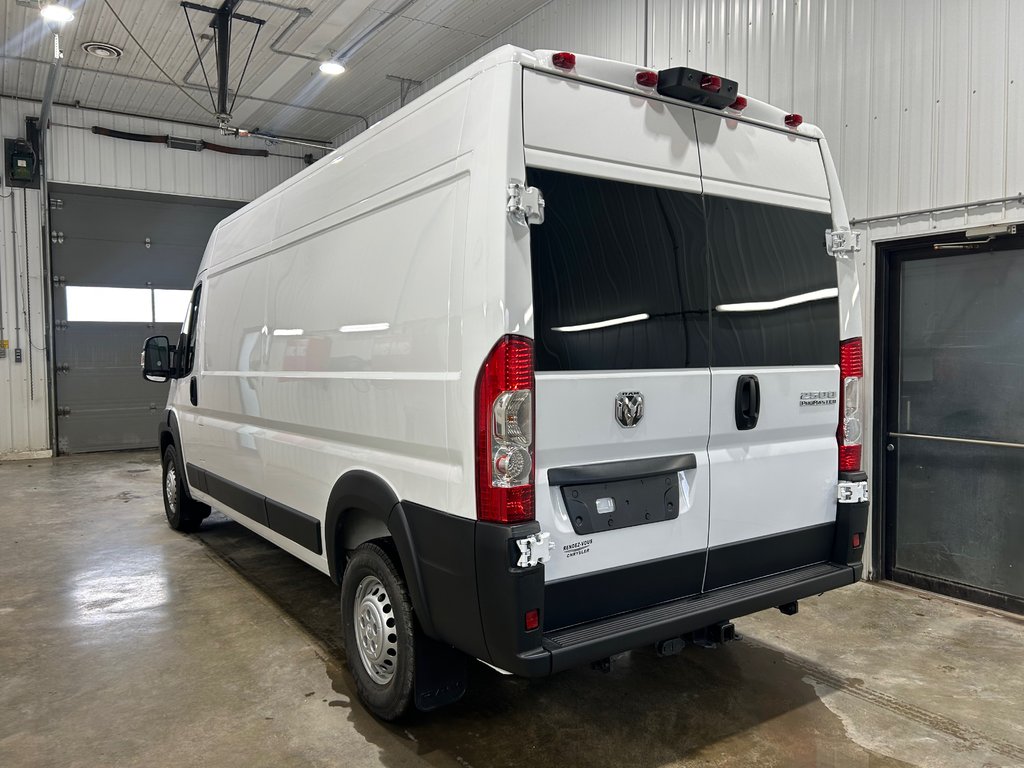 2026 Ram Promaster Cargo Van 2500 TRADESMAN W/ PASS SEAT in Grand-Sault and Edmunston, New Brunswick - 6 - w1024h768px