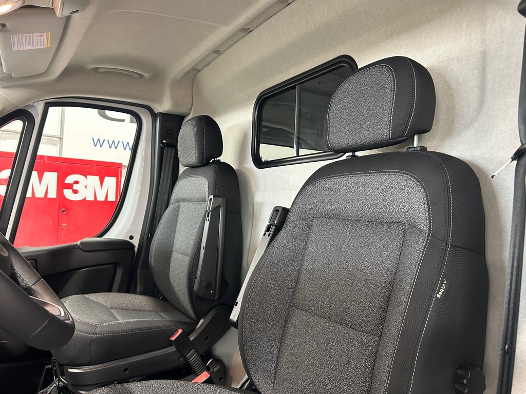 2026 Ram Promaster Cargo Van 2500 TRADESMAN W/ PASS SEAT in Grand-Sault and Edmunston, New Brunswick - 8 - w1024h768px