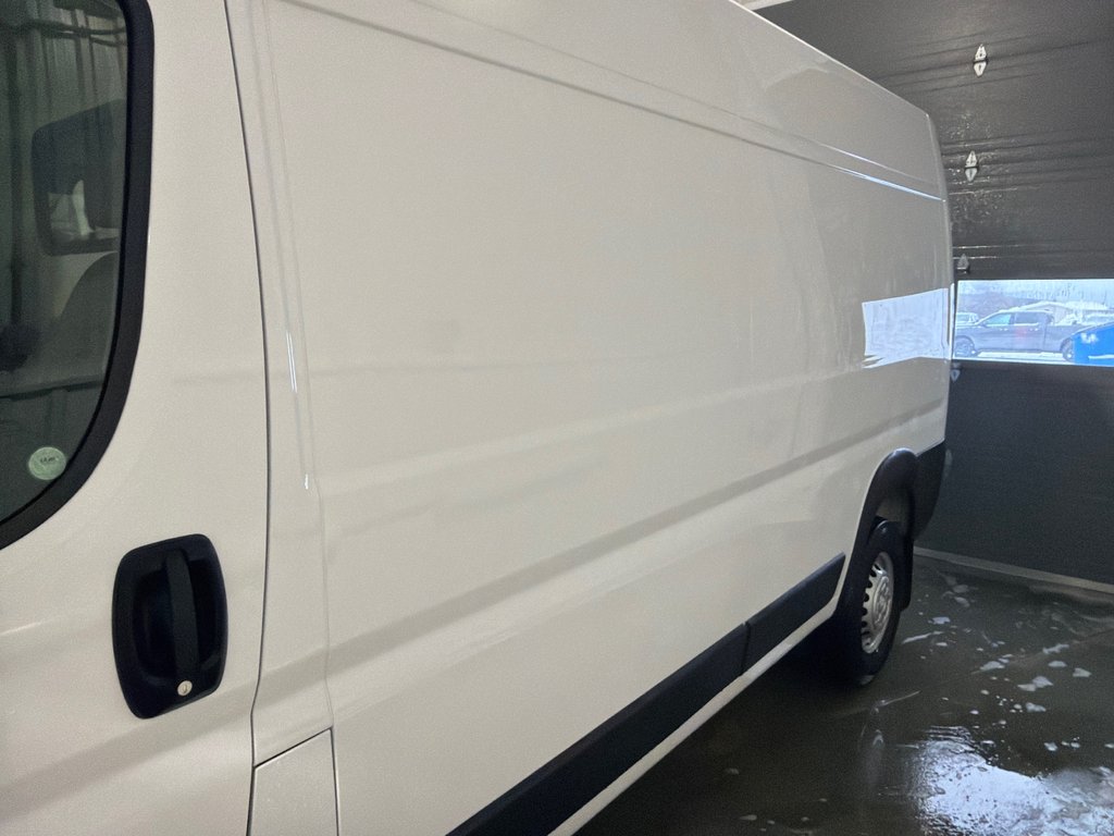 2026 Ram Promaster Cargo Van 2500 TRADESMAN W/ PASS SEAT in Grand-Sault and Edmunston, New Brunswick - 8 - w1024h768px