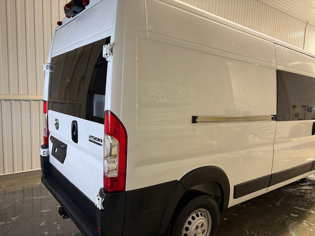 2026 Ram Promaster Cargo Van 2500 TRADESMAN W/ PASS SEAT in Grand-Sault and Edmunston, New Brunswick - 5 - w1024h768px