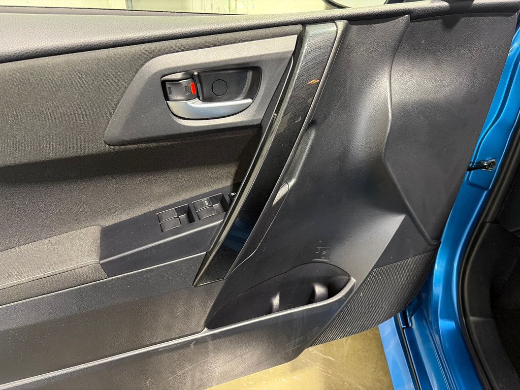 2018 Toyota COROLLA IM in Grand-Sault and Edmunston, New Brunswick - 11 - w1024h768px