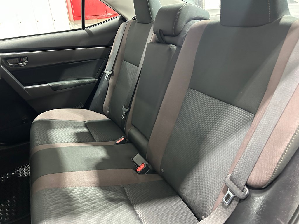 Toyota COROLLA  2017 à Grand-Sault et Edmunston, Nouveau-Brunswick - 8 - w1024h768px