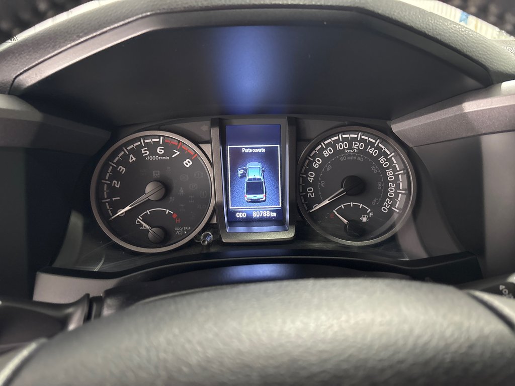 Toyota TACOMA DBL CAB SR5/TRD  2023 à Grand-Sault et Edmunston, Nouveau-Brunswick - 12 - w1024h768px