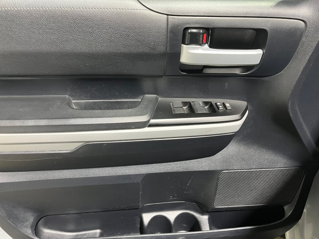 Toyota TUNDRA CREWMAX SR5 SR5 Plus 2019 à Grand-Sault et Edmunston, Nouveau-Brunswick - 10 - w1024h768px