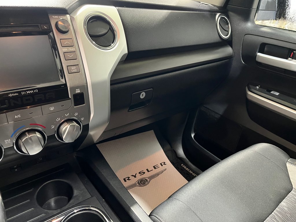 Toyota TUNDRA CREWMAX SR5 SR5 Plus 2018 à Grand-Sault et Edmunston, Nouveau-Brunswick - 16 - w1024h768px